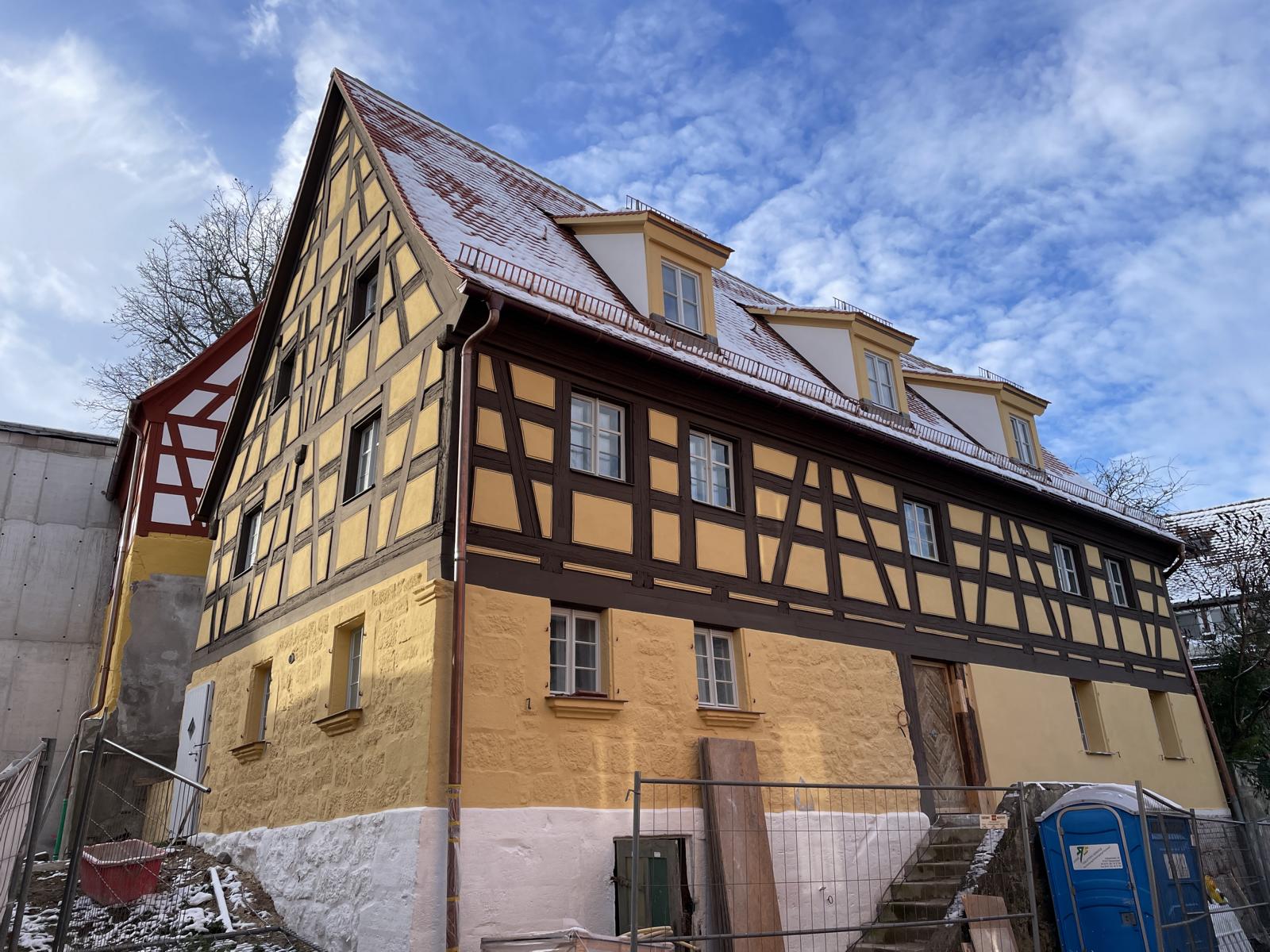 Sanierung altes Baderhaus mit Nachbargebäude