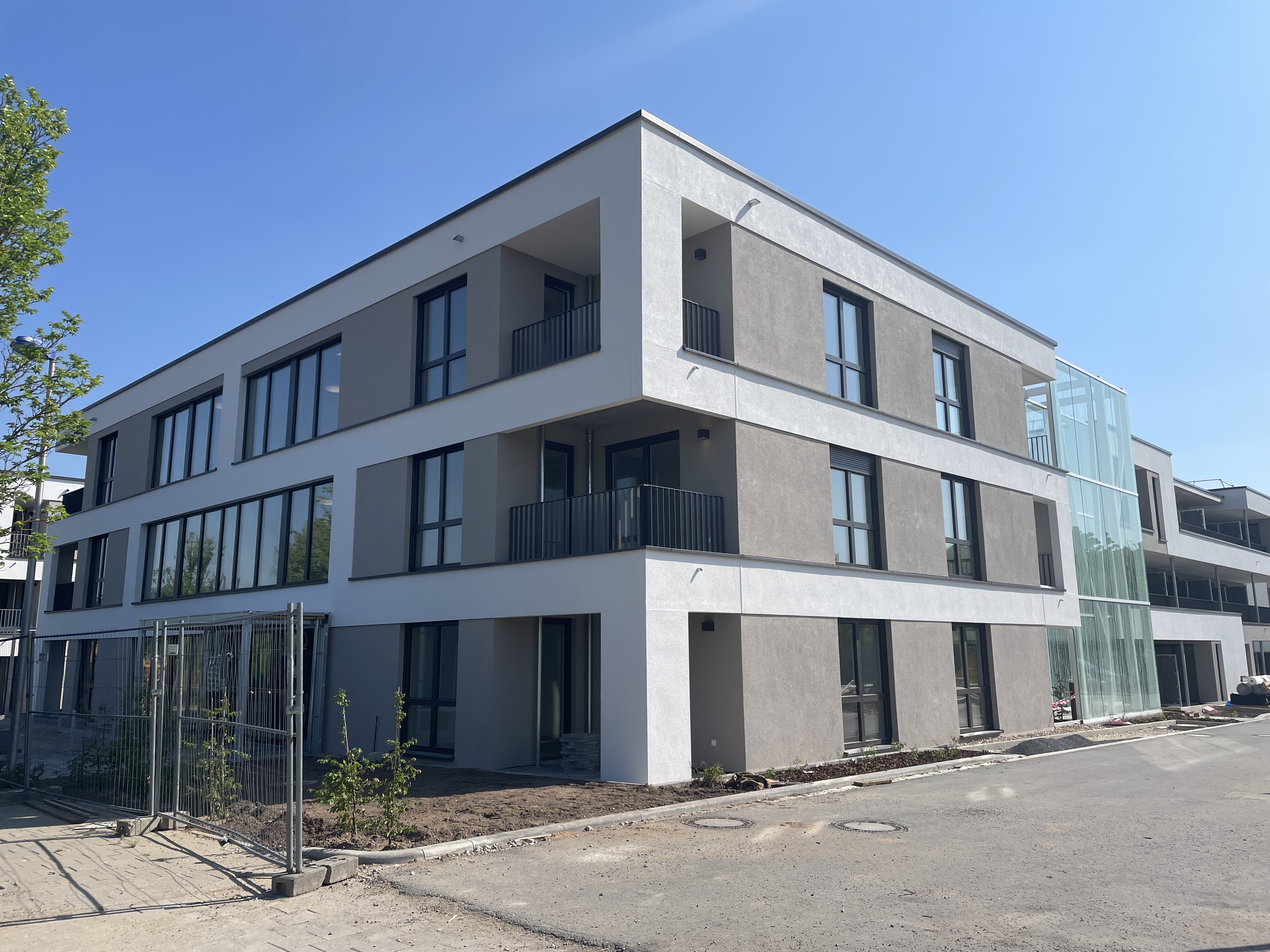 Neubau Wohnpark mit  81 WE und Tiefgarage - 8 Punkthäuser