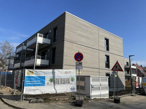 Neubau von zwei 3-geschossigen Mehrfamilienhäusern mit insges. 18 Wohneinheiten und 9 KFZ-Außenstell